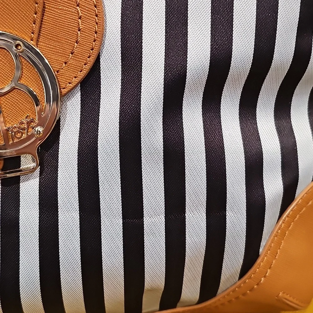 Henri Bendel Miss Bendel Hobo Shoulder Bag MSRP $298 NWT!